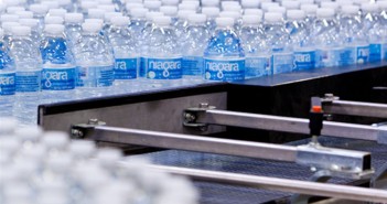 EE.UU.: Retiran del mercado varias marcas de agua embotellada contaminada con Bacterias NiagaraNews